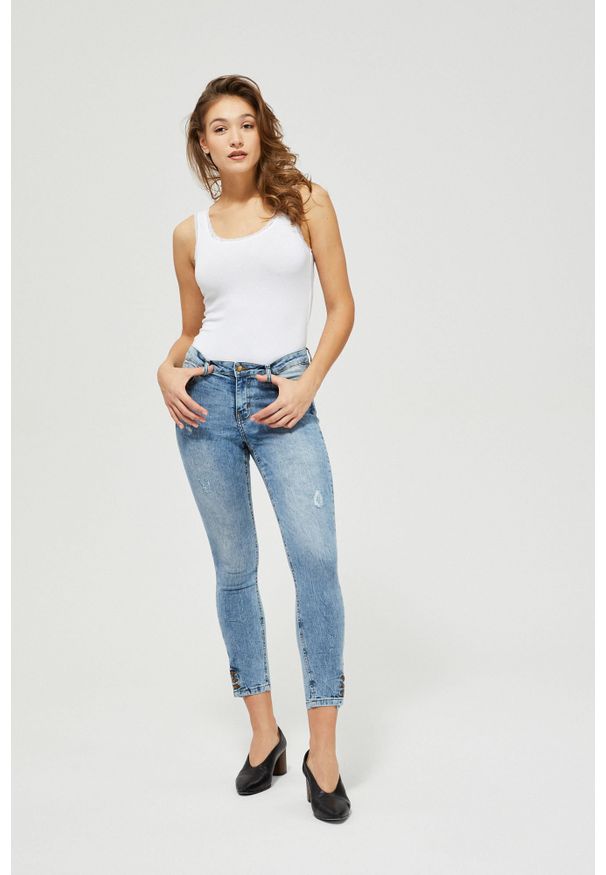 MOODO - Jeansy skinny z guzikami. Kolor: niebieski. Długość: długie