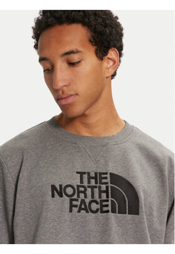 The North Face Bluza Drew Peak NF0A89EK Szary Regular Fit. Kolor: szary. Materiał: bawełna