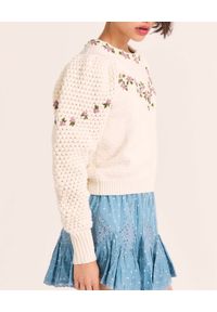 LOVE SHACK FANCY - Sweter z haftem Kenzly. Kolor: biały. Materiał: dzianina. Wzór: haft. Styl: klasyczny #4