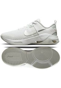 Buty Nike Zoom Bella 6 W DR5720 100 białe. Zapięcie: sznurówki. Kolor: biały. Materiał: tkanina, syntetyk, guma. Model: Nike Zoom #5