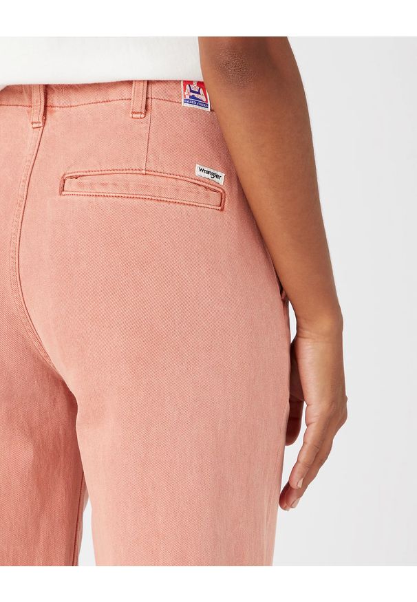 Wrangler - WRANGLER CASEY JONES CHINO DAMSKIE SPODNIE MATERIAŁOWE 112145916. Materiał: materiał