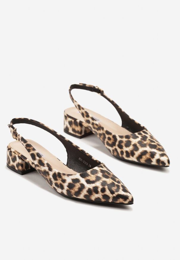 Renee - Panterkowe Sandały na Słupku Typu Slingback Odavine. Okazja: na spotkanie biznesowe. Zapięcie: sprzączka. Sezon: lato. Obcas: na słupku. Styl: biznesowy, elegancki. Wysokość obcasa: średni