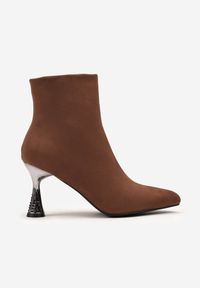 Renee - Brązowe Botki Vices z Noskiem w Szpic na Klepsydrowym Obcasie Cinella. Nosek buta: szpiczasty. Kolor: brązowy. Materiał: skóra. Obcas: na obcasie. Styl: elegancki. Wysokość obcasa: średni #4