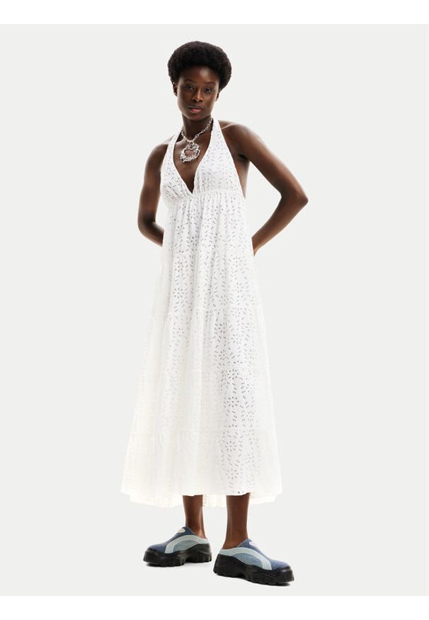 Desigual Sukienka letnia Toronto 24SWVK46 Biały Regular Fit. Kolor: biały. Materiał: bawełna. Sezon: lato