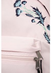Eastpak plecak damski kolor różowy mały z aplikacją. Kolor: różowy. Wzór: aplikacja