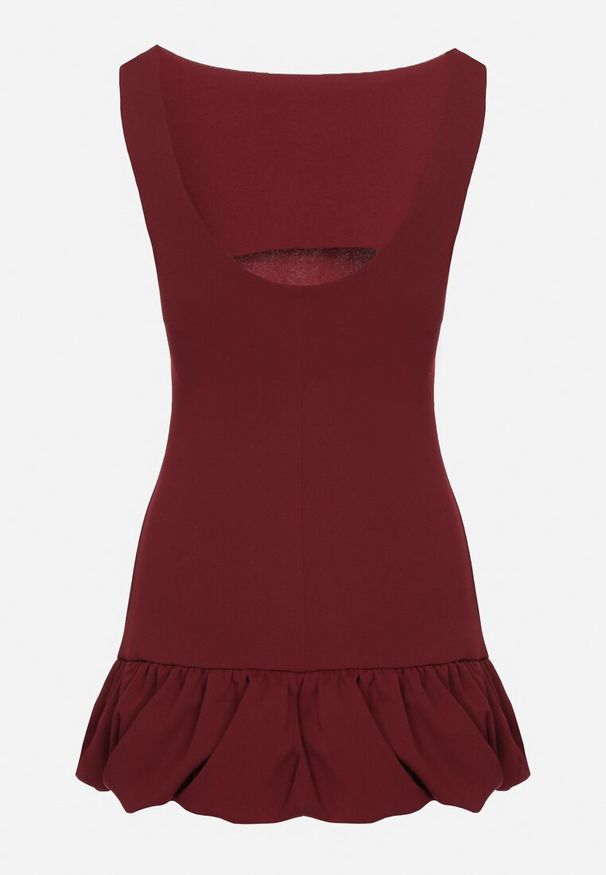 Born2be - Bordowy Taliowany Kombinezon Ozdobiony Falbanką Semiriela. Okazja: na co dzień. Kolor: czerwony. Wzór: aplikacja. Styl: casual, klasyczny