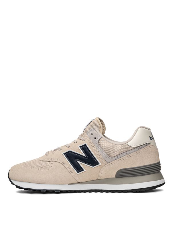 Sneakersy męskie beżowe New Balance ML574EQ2. Okazja: do pracy, na spacer, na co dzień. Kolor: beżowy. Model: New Balance 574. Sport: turystyka piesza