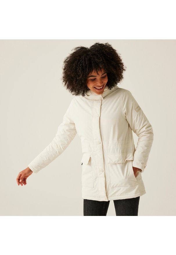 Regatta - Wodoodporna ocieplana kurtka Mireya na piesze wycieczki. Typ kołnierza: kaptur. Kolor: biały. Sport: turystyka piesza