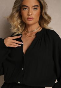 Renee - Czarny Kombinezon z Bawełny ze Spódnico-Spodenkami i Guzikami oraz Gumką w Talii Vimatthea. Okazja: na co dzień. Kolor: czarny. Materiał: bawełna. Styl: elegancki, casual #5