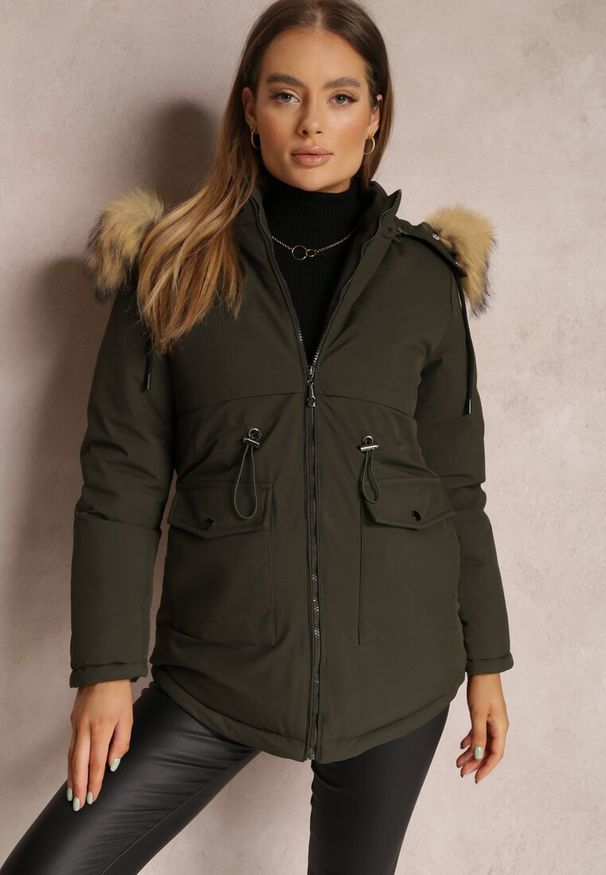 Renee - Ciemnozielona Kurtka Parka z Odpinanym Kapturem i Futerkiem Veazee. Okazja: na co dzień. Kolor: zielony. Materiał: futro. Sezon: zima. Styl: elegancki, casual, klasyczny