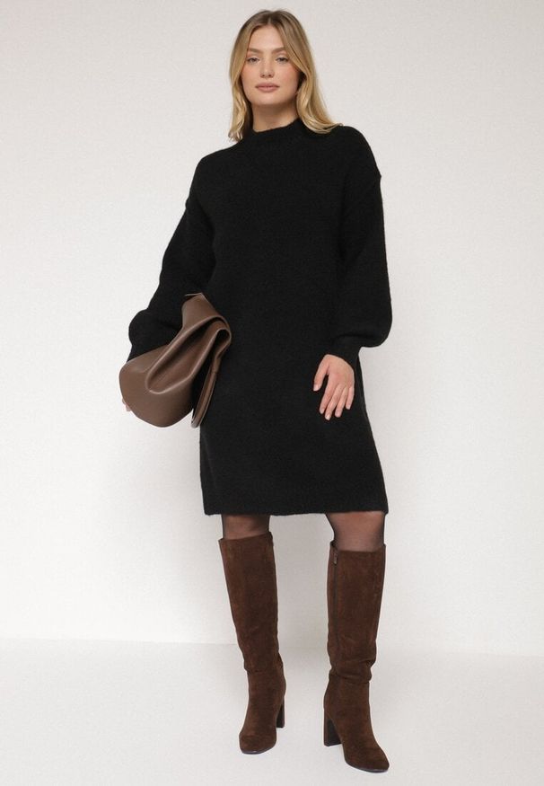 Born2be - Czarna Pudełkowa Sukienka Dzianinowa z Domieszką Wełny Netessa. Okazja: na spotkanie biznesowe. Kolor: czarny. Materiał: wełna, dzianina. Styl: biznesowy, elegancki