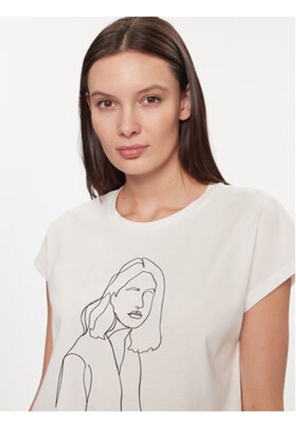 Vero Moda T-Shirt 10298088 Biały Box Fit. Kolor: biały. Materiał: bawełna