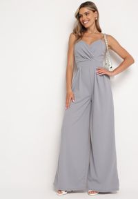 Born2be - Szary Kombinezon z Trójkątnym Dekoltem na Cienkich Ramiączkach Iliantia. Okazja: na co dzień. Kolor: szary. Długość rękawa: na ramiączkach. Długość: długie. Styl: casual #7