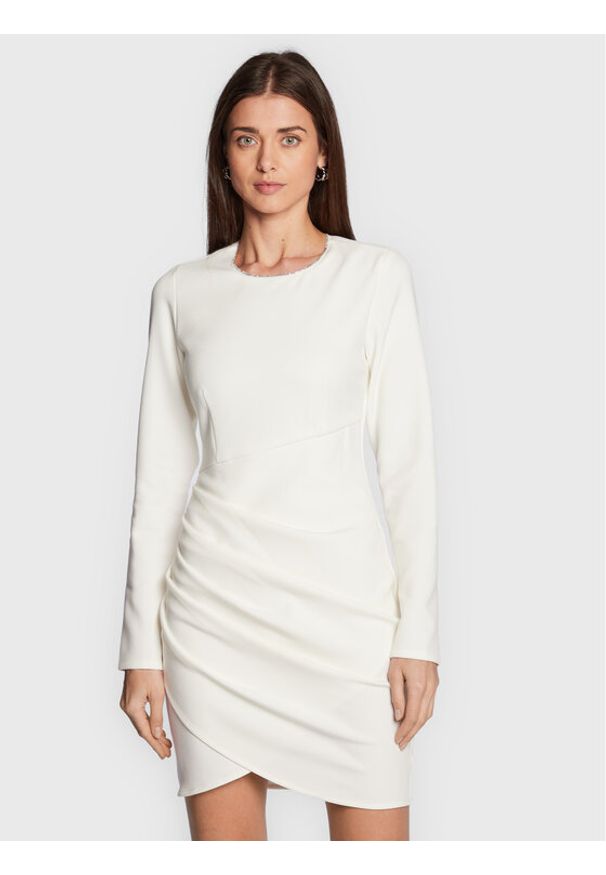 Silvian Heach Sukienka koktajlowa CVA22141VE Biały Slim Fit. Kolor: biały. Materiał: syntetyk. Styl: wizytowy