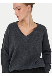 only - ONLY Sweter Mari 15360940 Szary Loose Fit. Kolor: szary. Materiał: syntetyk