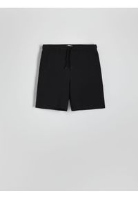 Reserved - Dresowe szorty regular fit - czarny. Kolor: czarny. Materiał: dresówka
