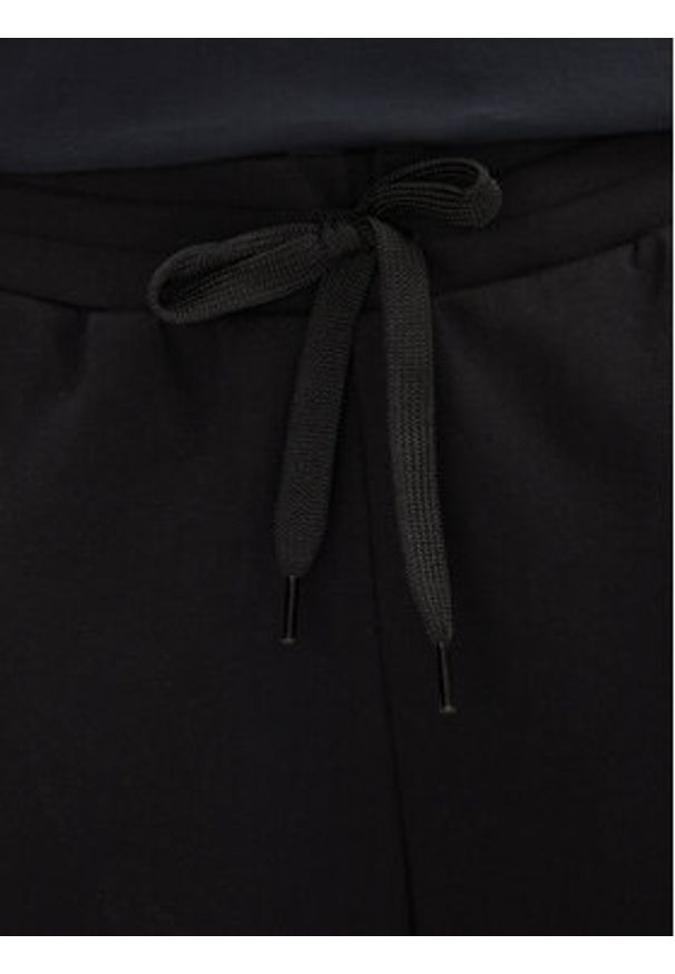 EA7 Emporio Armani Szorty sportowe 7M000217 AF12660 UC001 Czarny Regular Fit. Kolor: czarny. Materiał: bawełna, syntetyk. Styl: sportowy