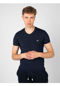 Emporio Armani T-shirt | 112010 4F511 | Mężczyzna | Granatowy. Okazja: na co dzień, na spotkanie biznesowe, na spacer. Kolor: niebieski. Materiał: elastan. Styl: biznesowy, elegancki, casual #5