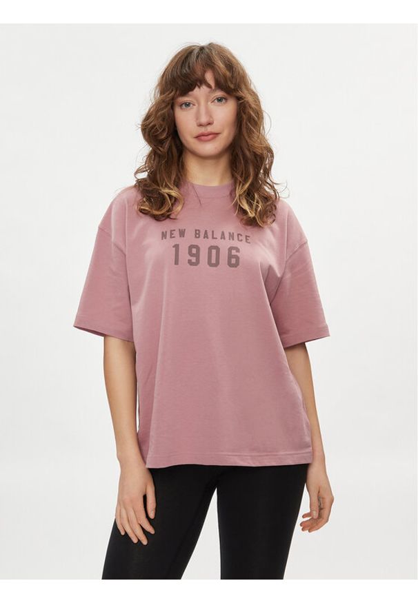New Balance T-Shirt WT41519 Różowy Oversize. Kolor: różowy. Materiał: bawełna