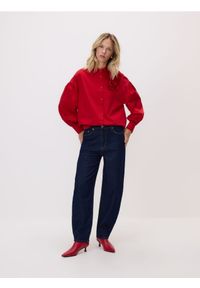 Reserved - Koszula z kwiatową aplikacją - czerwony. Kolor: czerwony. Materiał: bawełna. Wzór: aplikacja, kwiaty