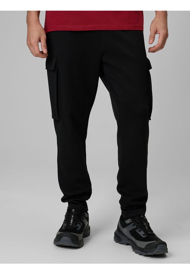 4f - 4F Spodnie dresowe cargo męskie - czarne XL. Kolor: czarny. Materiał: dresówka