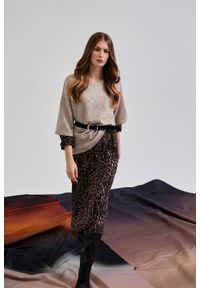 MOODO - Sweter z krótkimi rękawami beżowy. Kolor: beżowy. Materiał: akryl, poliester, elastan, wełna. Długość rękawa: krótki rękaw. Długość: krótkie