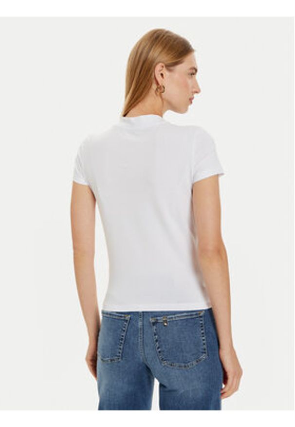 Guess T-Shirt W4BI26 J1314 Biały Slim Fit. Kolor: biały. Materiał: bawełna