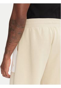 The North Face Szorty sportowe Terry NF0A8C29 Beżowy Regular Fit. Kolor: beżowy. Materiał: bawełna, syntetyk. Styl: sportowy #7