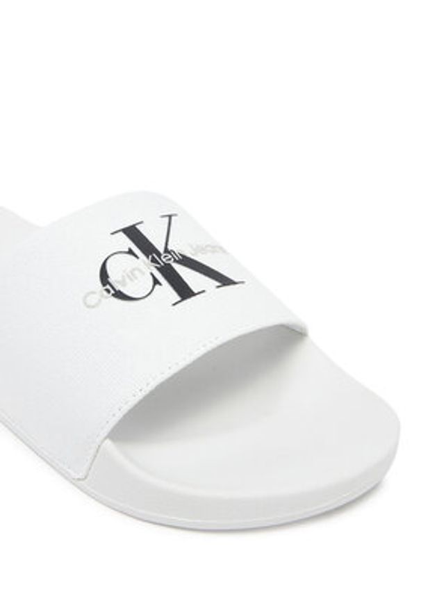 Calvin Klein Jeans Klapki Slide Monogram Cv YM0YM01271 Biały. Kolor: biały. Materiał: materiał