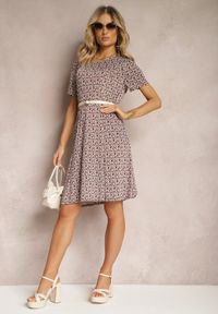 Renee - Brązowa Wiskozowa Sukienka o Rozkloszowanym Fasonie z Ornamentalnym Wzorem Jasminas. Kolor: brązowy. Materiał: wiskoza. Styl: boho