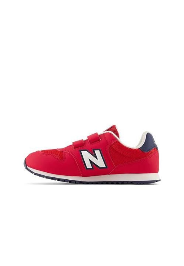 Buty do chodzenia dla dzieci New Balance 500. Zapięcie: rzepy. Kolor: czerwony. Materiał: zamsz, materiał, syntetyk, tkanina. Szerokość cholewki: normalna. Sport: turystyka piesza