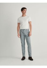 Reserved - Spodnie chino slim fit - Inny. Materiał: bawełna