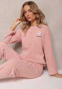 Renee - Różowy Komplet Piżamowy 2-Częściowy Bluza i Spodnie z Gumką w Pasie Jendara. Kolor: różowy. Materiał: tkanina #2