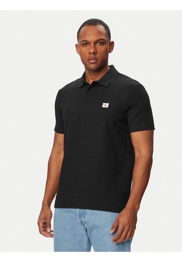 Calvin Klein Jeans Polo LV04RG217G Czarny Regular Fit. Typ kołnierza: polo. Kolor: czarny. Materiał: bawełna