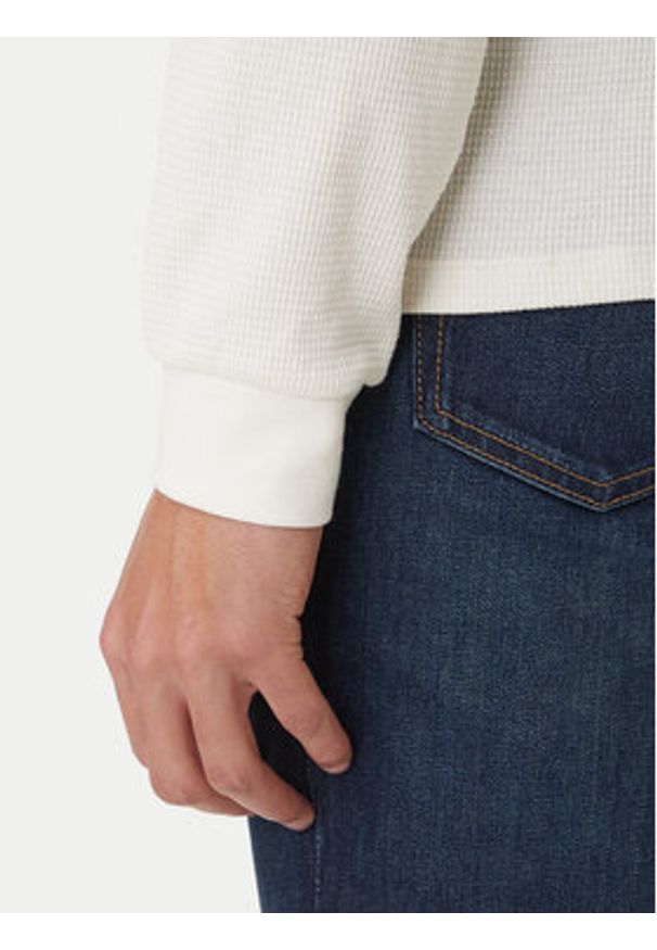 Calvin Klein Jeans Sweter LV040EM217 Écru Regular Fit. Kolor: kremowy. Materiał: bawełna, syntetyk