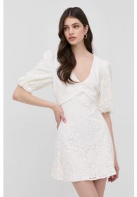 BARDOT - Bardot Sukienka kolor biały mini rozkloszowana. Kolor: biały. Materiał: dzianina. Typ sukienki: rozkloszowane. Długość: mini #2