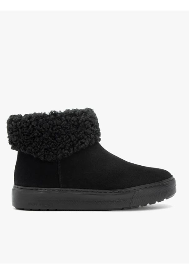 Ryłko - Czarne śniegowce z futerkiem. Zapięcie: bez zapięcia. Kolor: czarny. Materiał: skóra, welur. Szerokość cholewki: normalna. Sezon: zima. Obcas: na obcasie. Styl: street