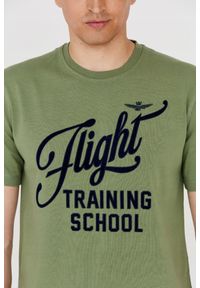 Aeronautica Militare - AERONAUTICA MILITARE Zielony t-shirt męski. Kolor: zielony. Długość rękawa: krótki rękaw. Długość: krótkie #3