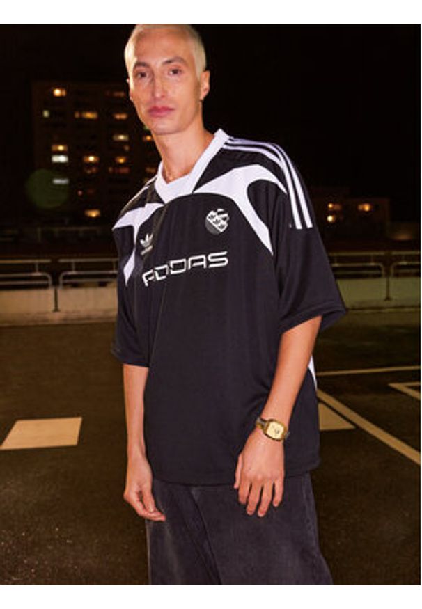 adidas Originals Zegarek Retro Wave One AOSY24024 Złoty. Kolor: złoty. Styl: retro