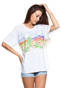 Wrangler - WRANGLER T SHIRT DAMSKI OVERSIZE TEE WHITE W7009EA12. Wzór: kolorowy, nadruk