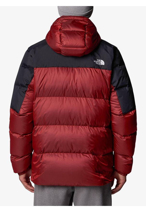 Kurtka puchowa The North Face Diablo Down 2.0 Hoodie. Kolor: czerwony, czarny, wielokolorowy. Materiał: puch. Sport: turystyka piesza