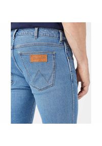 Wrangler - WRANGLER LARSTON MĘSKIE SPODNIE JEANSOWE LIGHTHOUSE W18SHNR20 #4