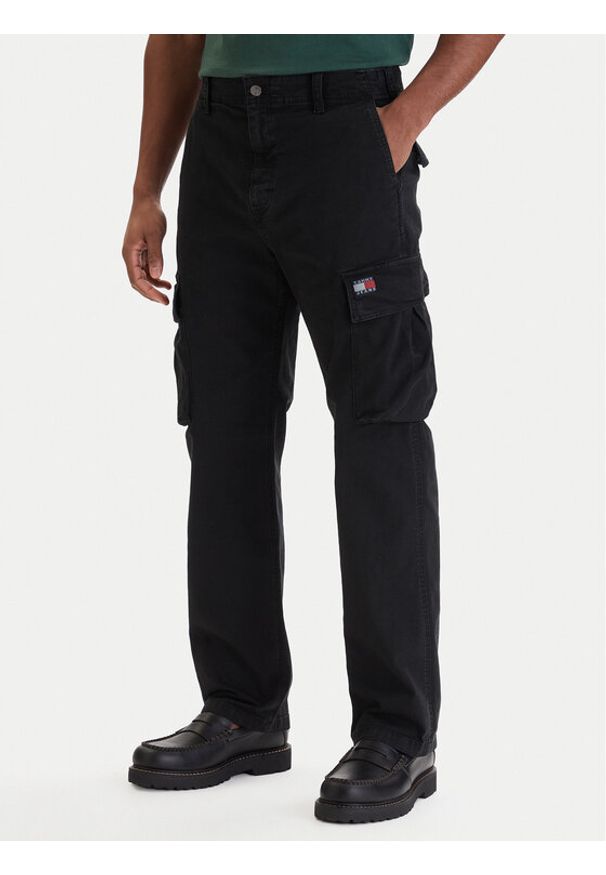 Tommy Jeans Spodnie cargo Otis DM0DM22403 Czarny Regular Fit. Kolor: czarny. Materiał: bawełna