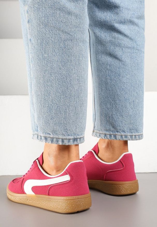 Renee - Różowe Casualowe Sneakersy Typu Kultowe Tenisówki Ablerri. Okazja: na co dzień. Kolor: różowy. Materiał: skóra
