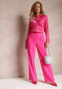 Renee - Różowa Marszczona Elegancka Koszula z Satyny Kaldei. Okazja: na co dzień. Kolor: różowy. Materiał: satyna. Styl: elegancki #2