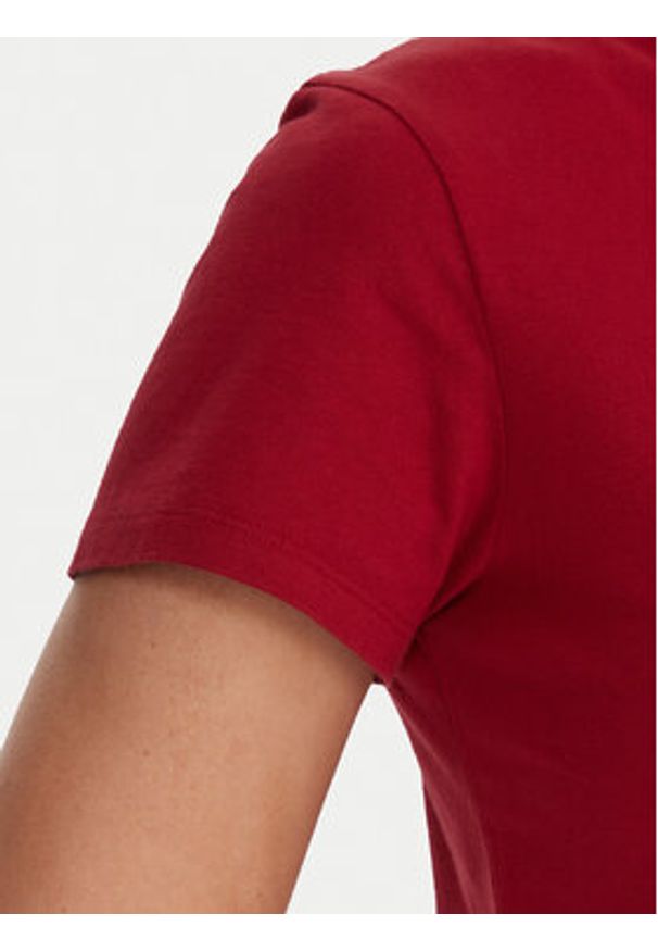 Levi's® T-Shirt Perfect 39185-0382 Czerwony Regular Fit. Kolor: czerwony. Materiał: bawełna