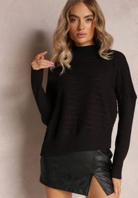 Renee - Czarny Asymetryczny Sweter z Wełną Ozdobiony Tłoczeniem Aurorrsa. Kolor: czarny. Materiał: wełna. Wzór: aplikacja #4