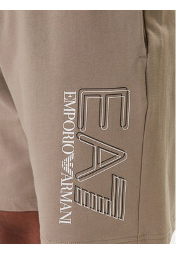 EA7 Emporio Armani Szorty sportowe 7M001315 AF13512 Beżowy Regular Fit. Kolor: beżowy. Materiał: bawełna. Styl: sportowy