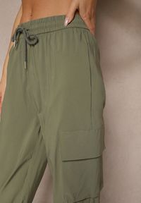 Renee - Ciemnozielone Spodnie Cargo z Bawełną High Waist Kolanielis. Stan: podwyższony. Kolor: zielony. Materiał: bawełna #4