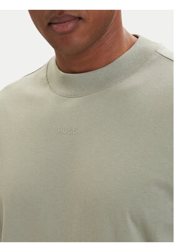 Hugo - HUGO Longsleeve Daposo 50511029 Zielony jasny Relaxed Fit. Kolor: zielony. Materiał: bawełna. Długość rękawa: długi rękaw